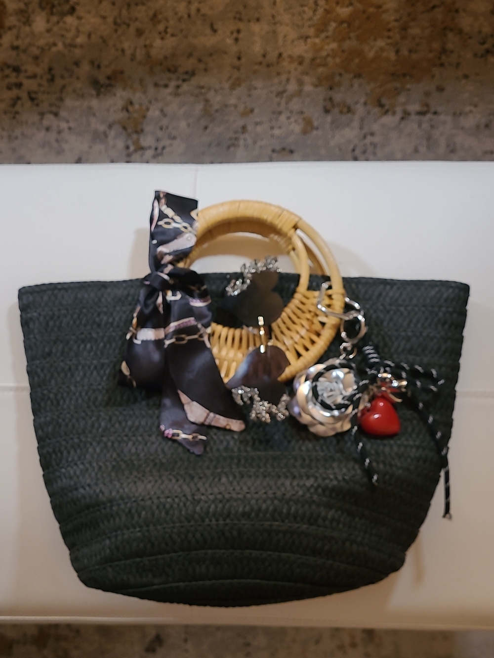 Woven Straw Tote Bag with Bamboo Handles - Black Gorl On The GO